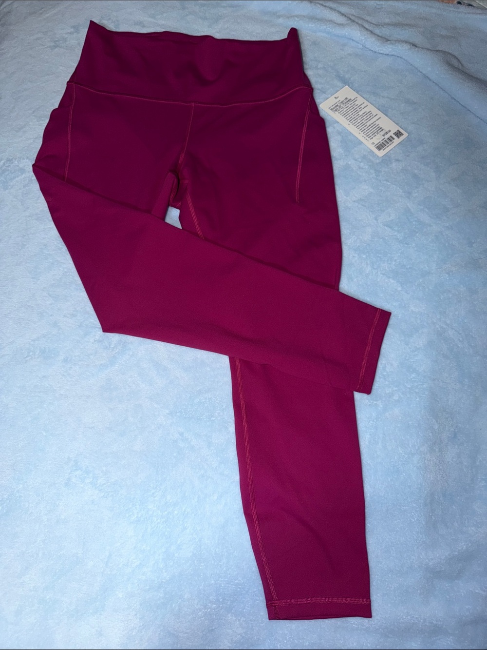 Lululemon magenta HR leggings